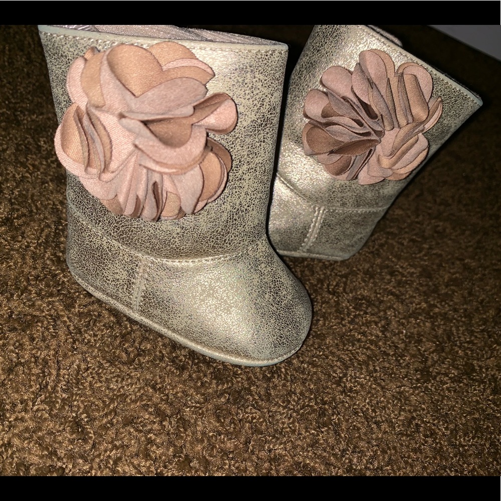 Gold Infant boots